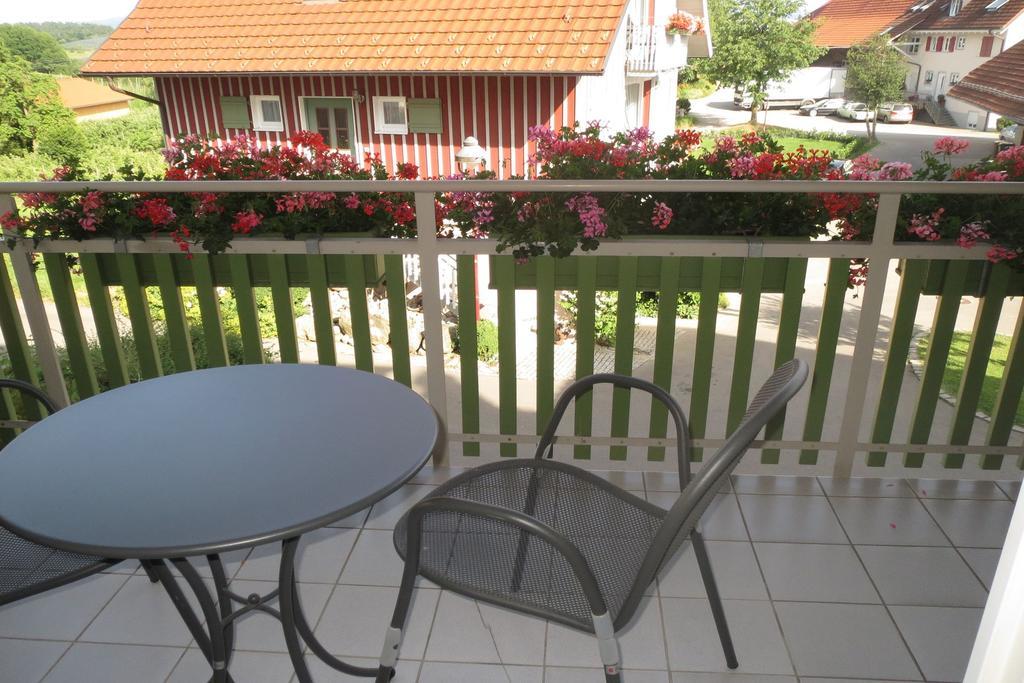 Gaestehaus Frohe Aussicht Kressbronn am Bodensee Extérieur photo